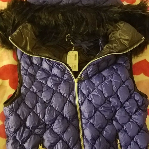 Vest - Picture 1 of 2